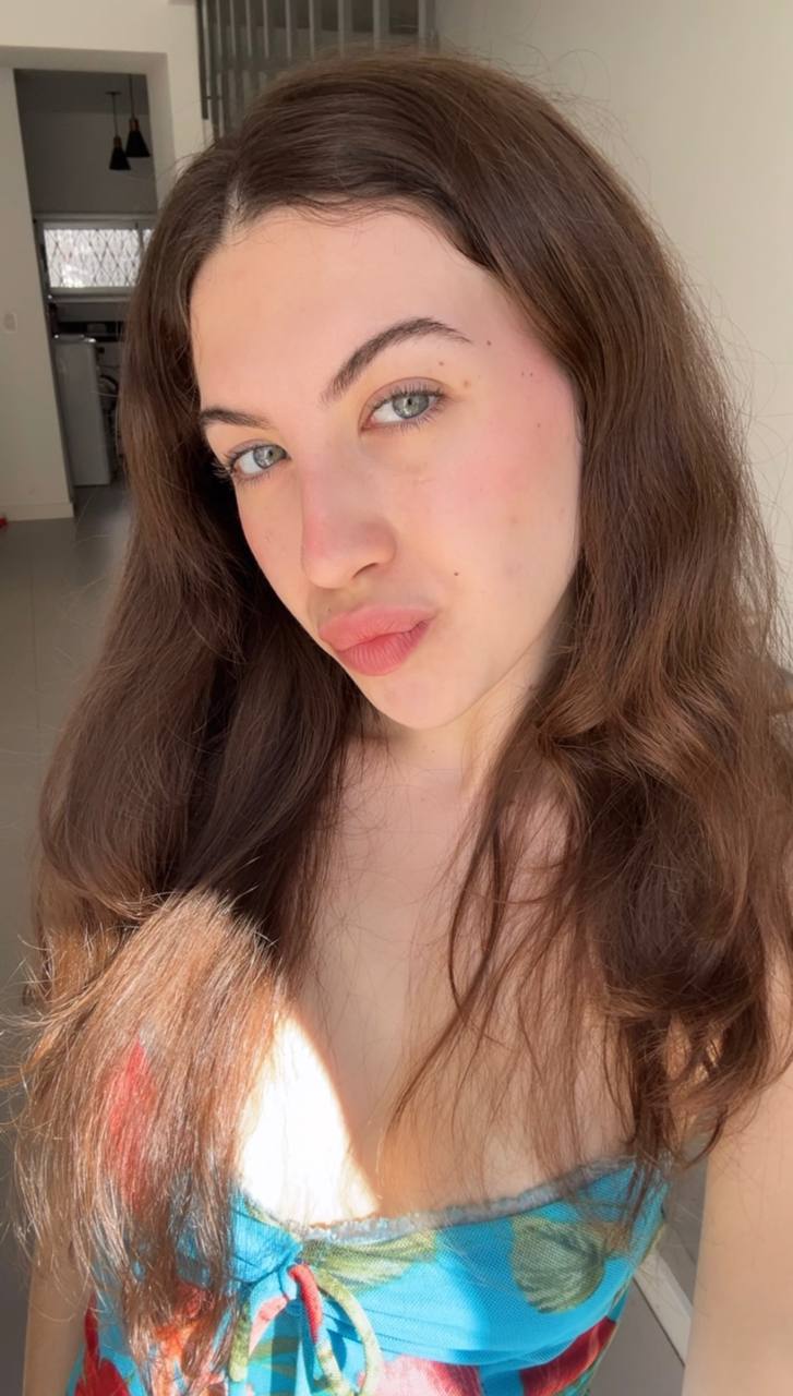 Nude girl Amber in Lugansk